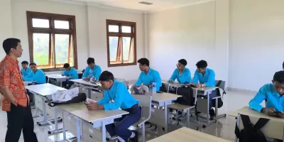 Pembelajaran Desain Komunikasi Visual